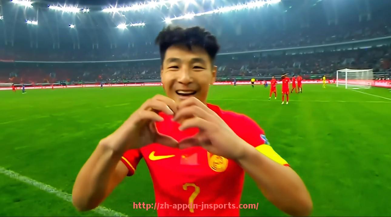 江南体育APP-世俱杯后场球员长传精准度统计与比赛节奏影响关系